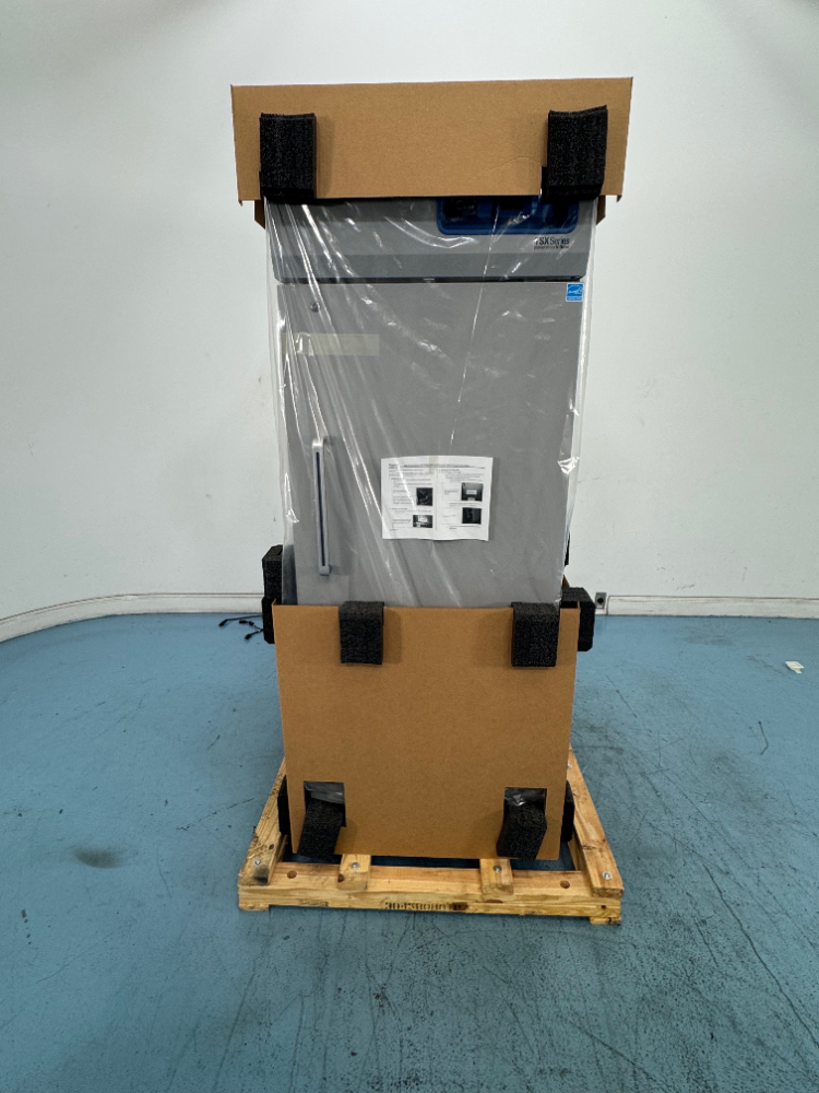 Image of Thermo Scientific TSX2305SA High-Performance Lab Refrigerator